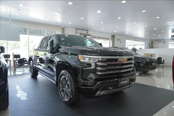 CHEVROLET SILVERADO 5.3 V8 GASOLINA 1500 HIGH COUNTRY 4X4 AUTOMÁTICO